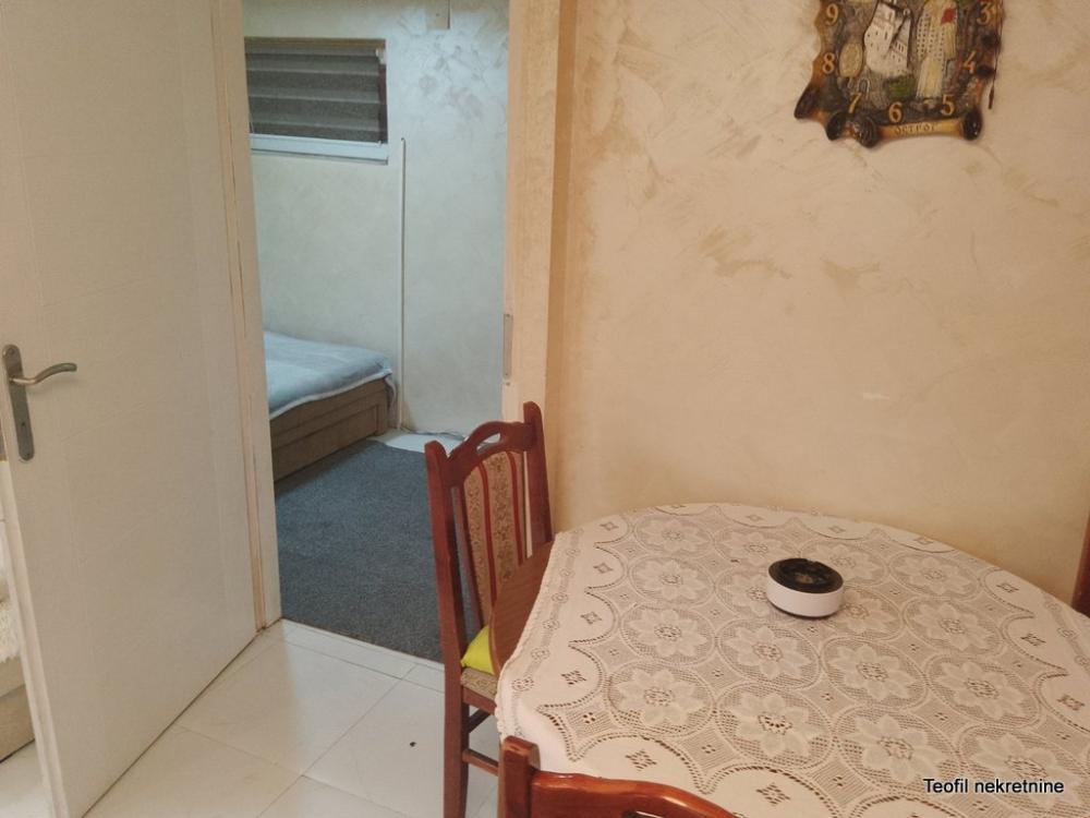 Slika 1 - Slobode Trajković, Jednoiposoban stan za izdavanje, 40m2, 400€