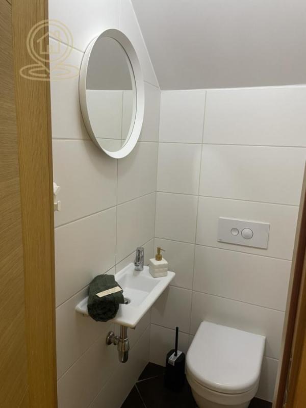 Slika 10 - Petosoban stan za izdavanje, 100m2, 1.400€