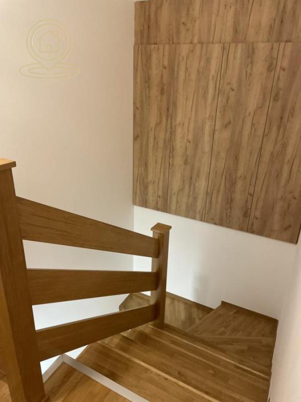 Slika 8 - Petosoban stan za izdavanje, 100m2, 1.400€