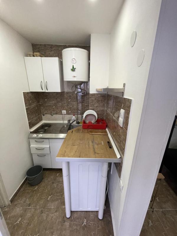 Slika 2 - Jednosoban stan za izdavanje, 20m2, 220€