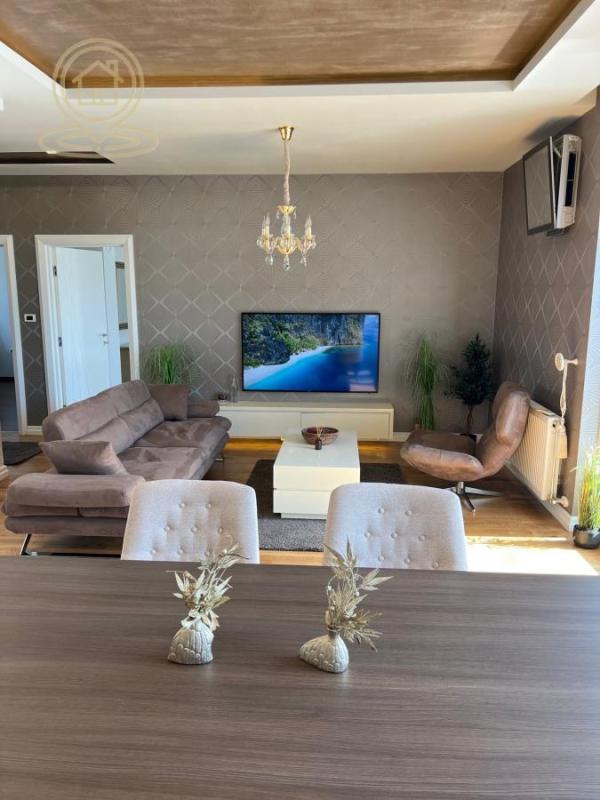 Slika 7 - Četvorosoban stan za izdavanje, 123m2, 1.350€