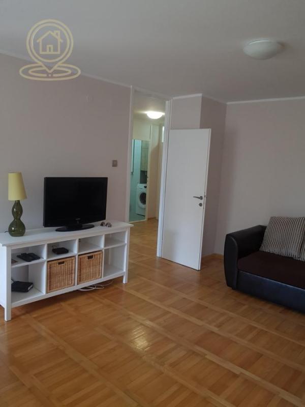 Slika 1 - Dvosoban stan za izdavanje, 54m2, 450€