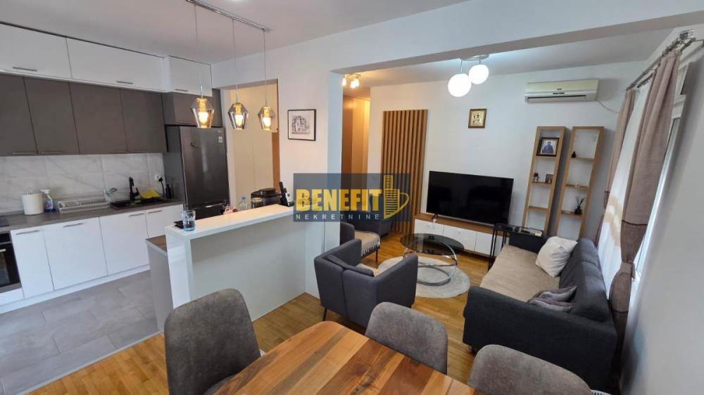 Slika 3 - Trosoban stan za izdavanje, 72m2, 880€