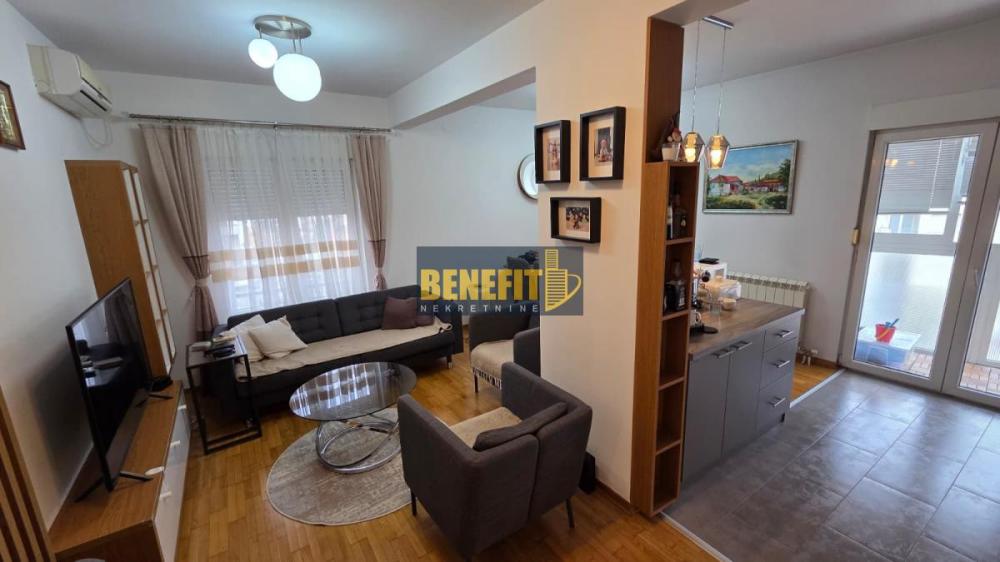 Slika 4 - Trosoban stan za izdavanje, 72m2, 880€