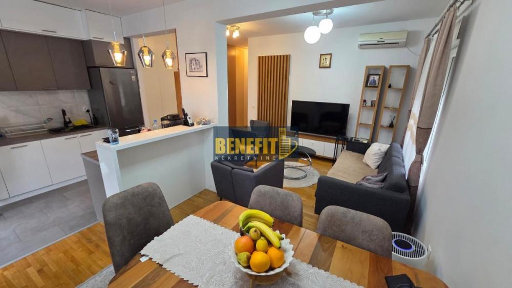 Slika 5 - Trosoban stan za izdavanje, 72m2, 880€