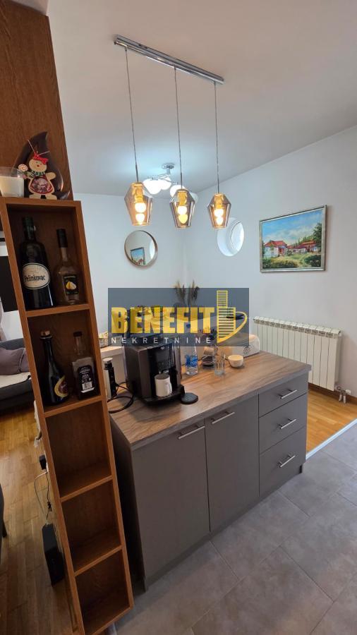 Slika 8 - Trosoban stan za izdavanje, 72m2, 880€