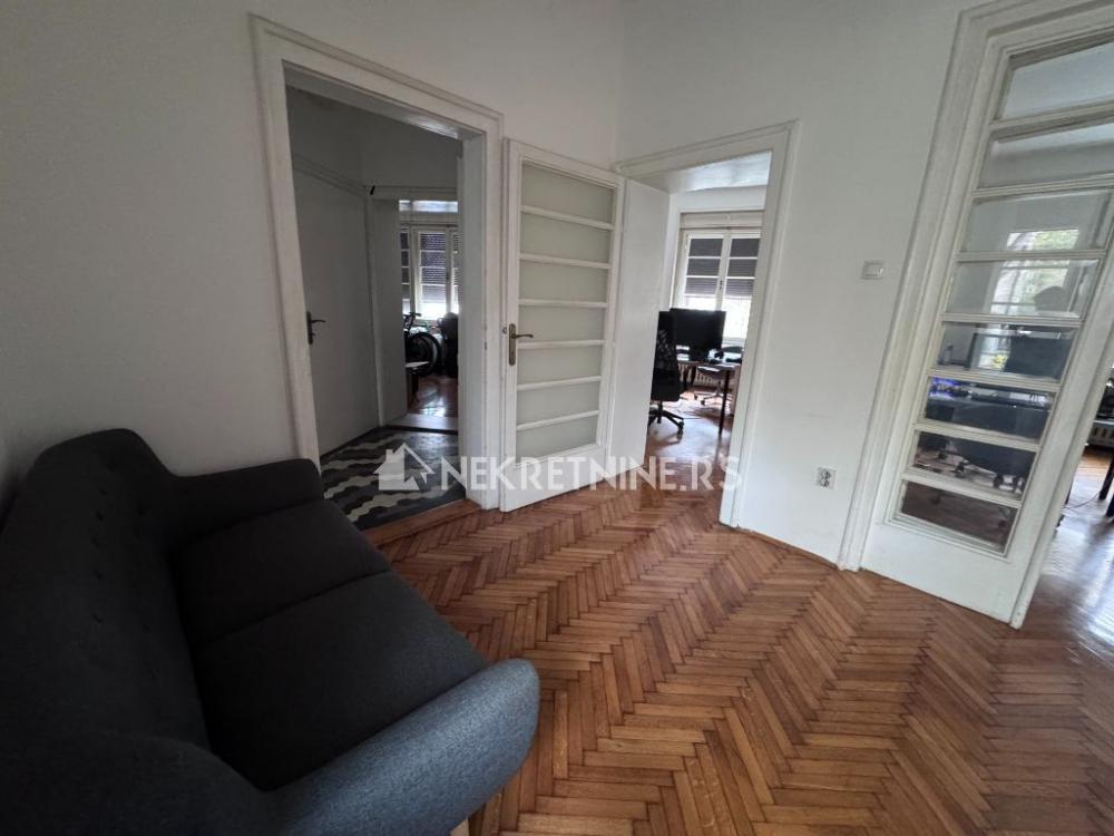 Slika 3 - Stojana Novakovića, Četvorosoban stan za izdavanje, 100m2, 1.350€