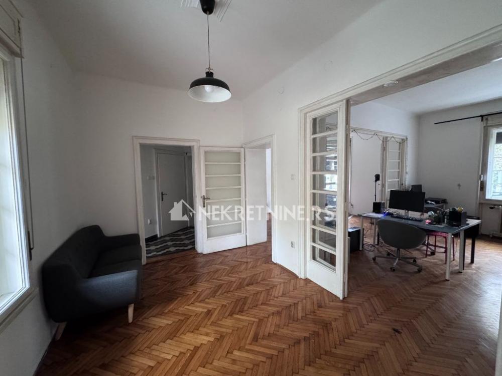 Slika 1 - Stojana Novakovića, Četvorosoban stan za izdavanje, 100m2, 1.350€