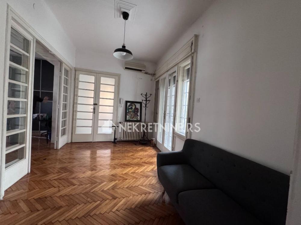 Glavna slika -Stojana Novakovića, Četvorosoban stan za izdavanje, 100m2, 1.350€