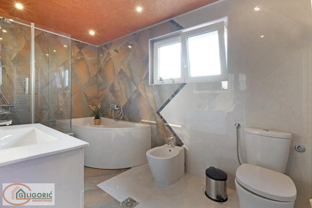 Slika 7 -  Kuća na prodaju, 460m2, 418.000€