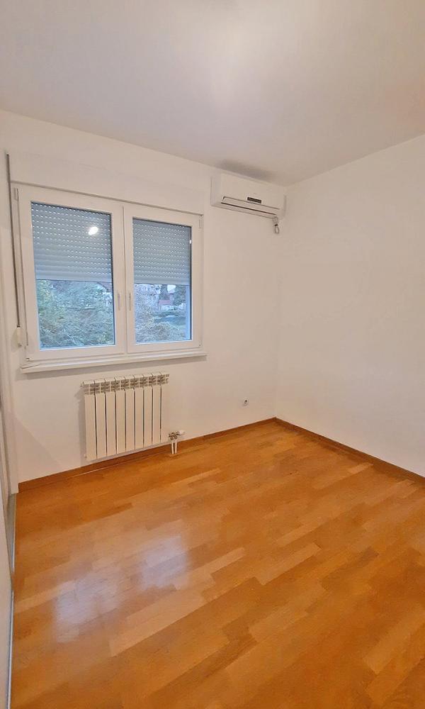 Slika 8 - Paunova, Trosoban stan na prodaju, 65m2, 205.000€