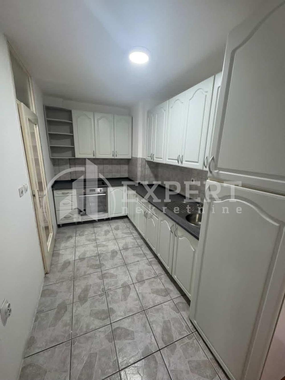 Slika 2 - Bulevar Nemanjića, Dvoiposoban stan za izdavanje, 56m2, 400€