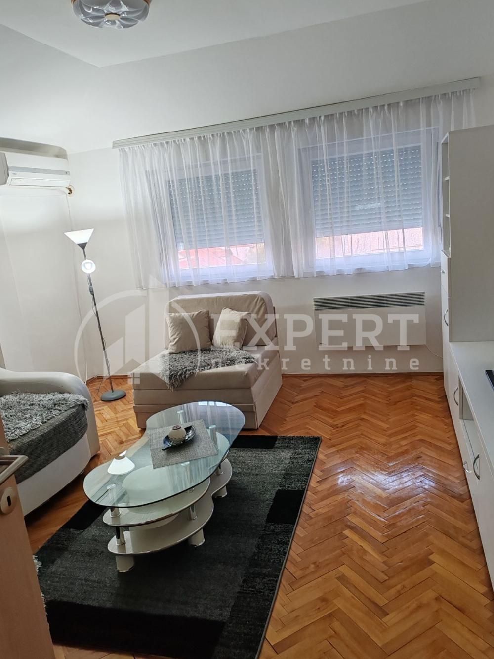 Slika 1 - Knjaževačka, Dvosoban stan za izdavanje, 45m2, 330€