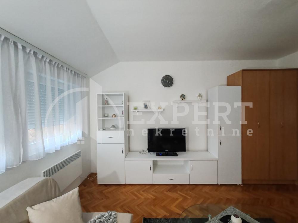 Slika 2 - Knjaževačka, Dvosoban stan za izdavanje, 45m2, 330€