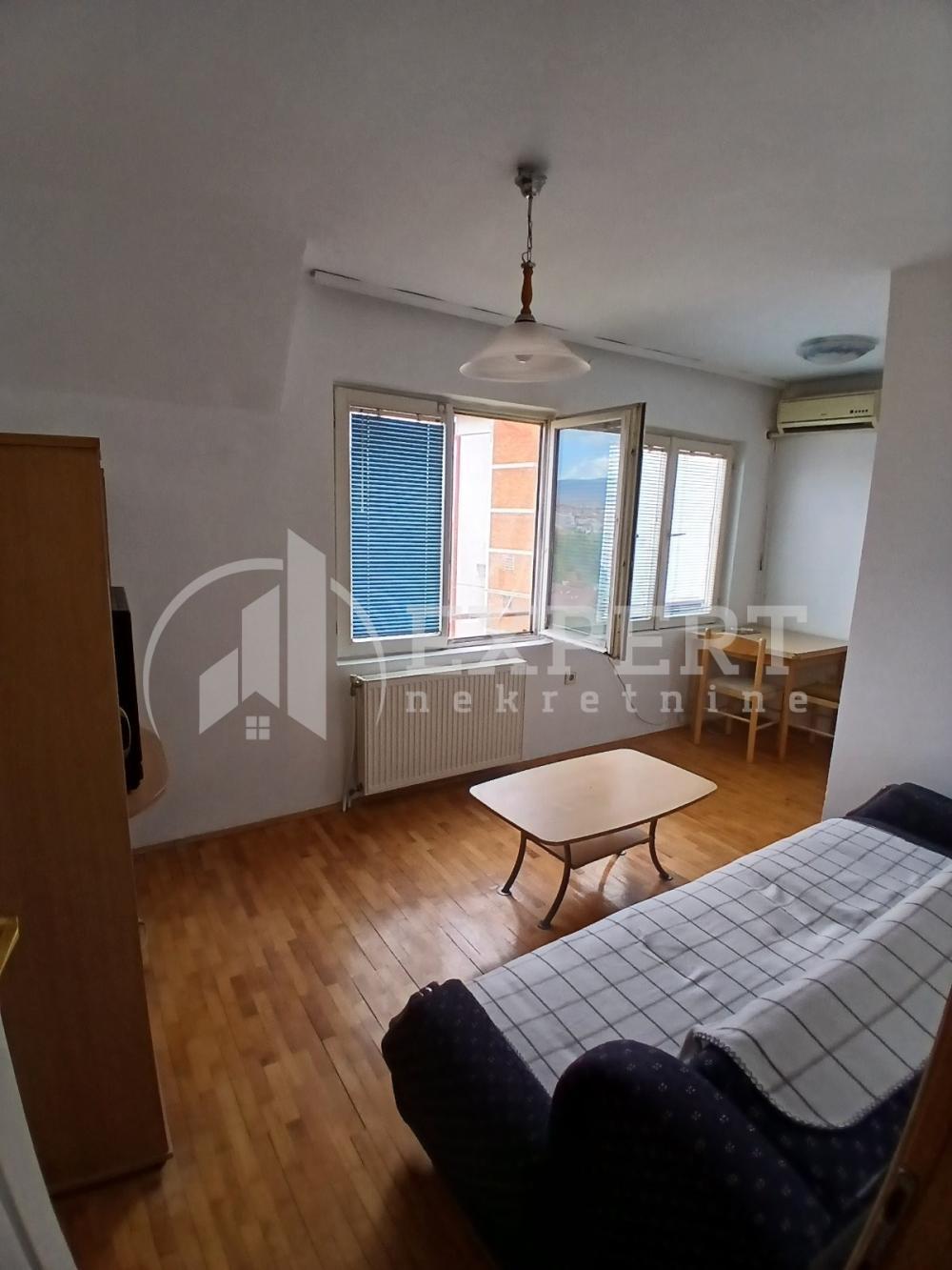 Glavna slika -Strahinjića Bana, Jednoiposoban stan za izdavanje, 32m2, 250€