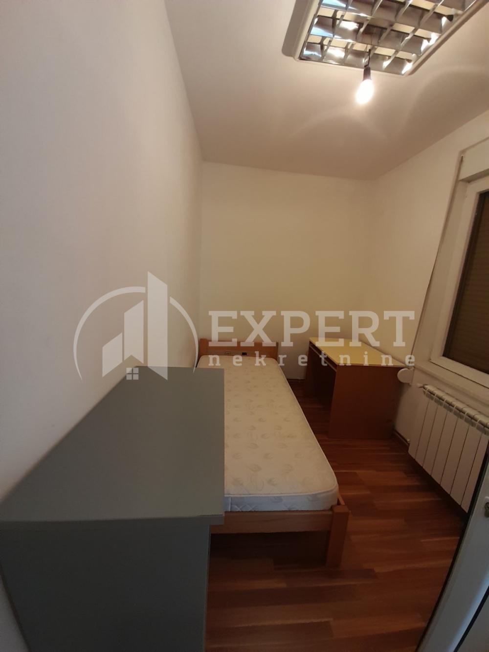 Slika 8 - Bulevar Medijana, Troiposoban stan za izdavanje, 45m2, 350€