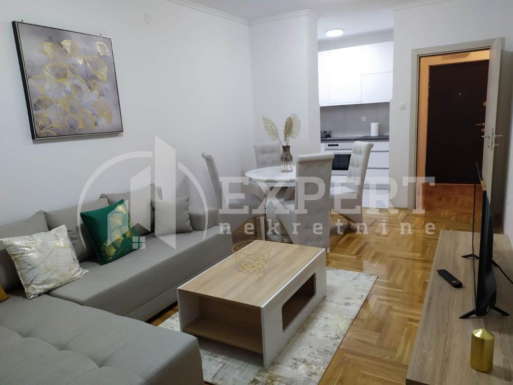 Glavna slika -Stevana Nemanje, Jednoiposoban stan za izdavanje, 54m2, 350€