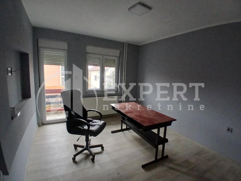 Slika 11 - Đerdapska, Trosoban stan na prodaju, 106m2, 135.000€