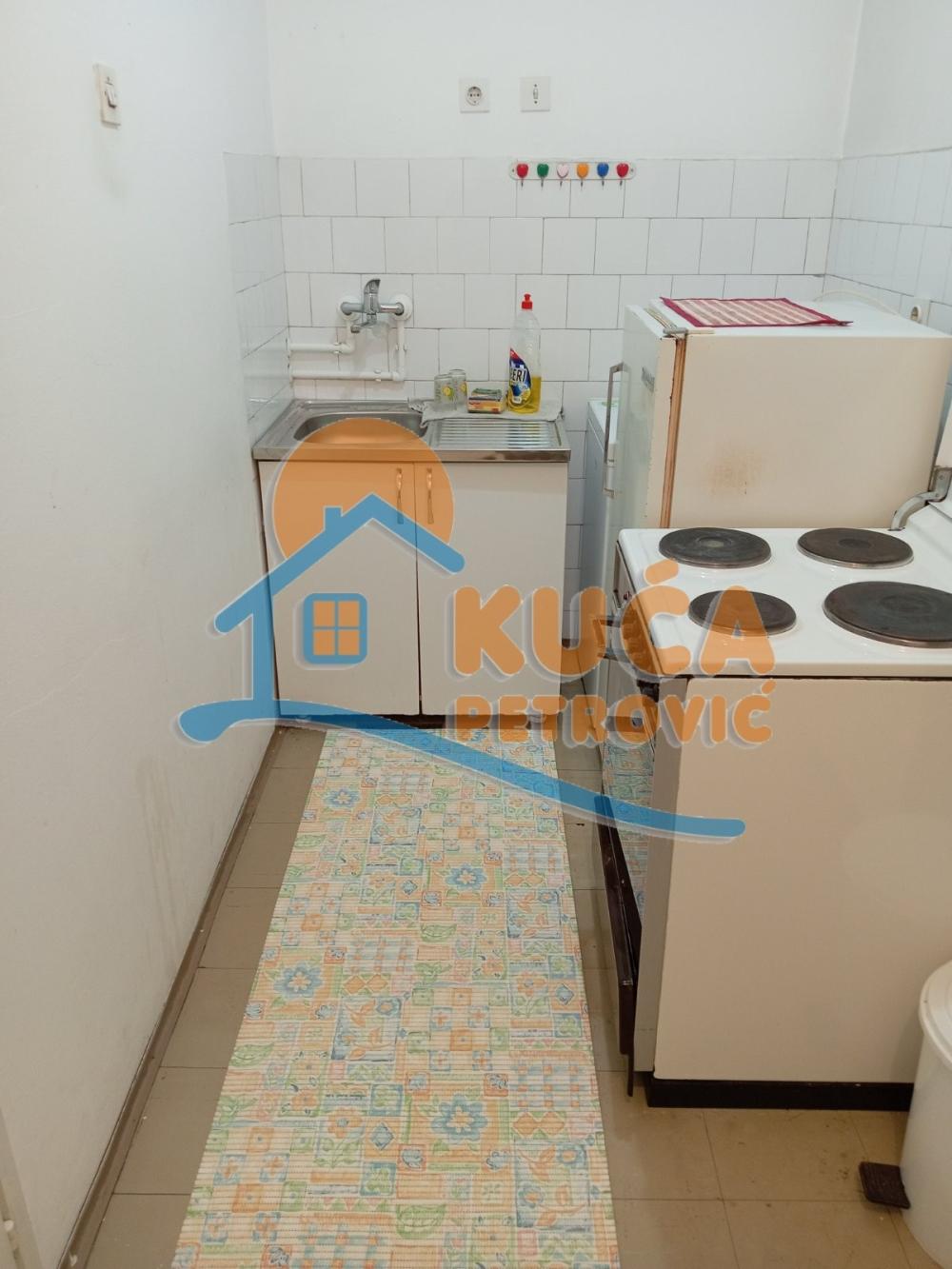 Slika 3 - Triglavska, Četvorosoban stan za izdavanje, 80m2, 380€