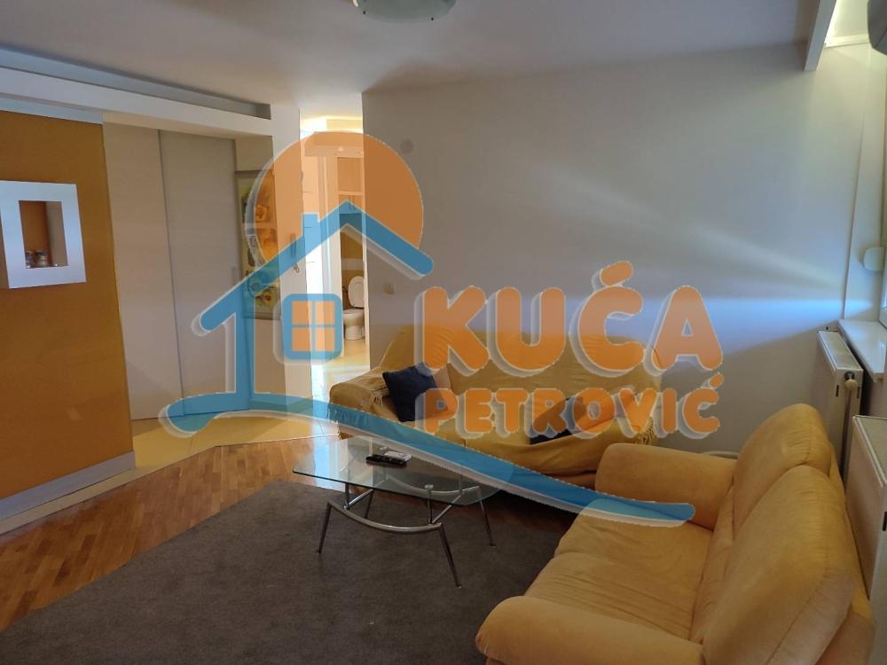 Glavna slika -Sokolska, Dvoiposoban stan za izdavanje, 61m2, 500€