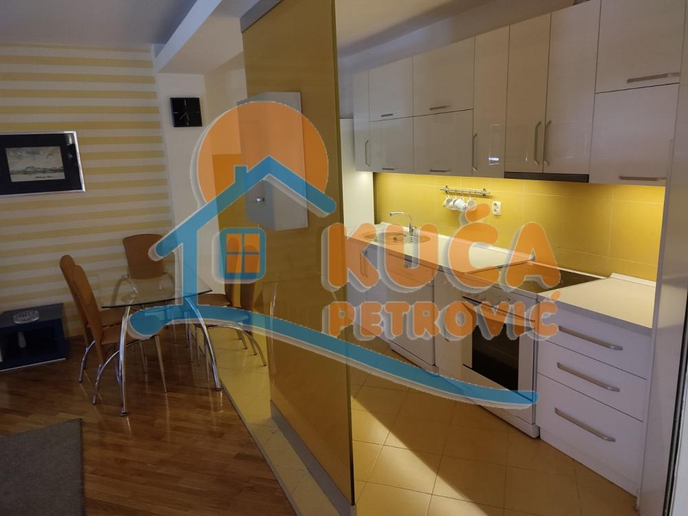 Slika 2 - Sokolska, Dvoiposoban stan za izdavanje, 61m2, 500€