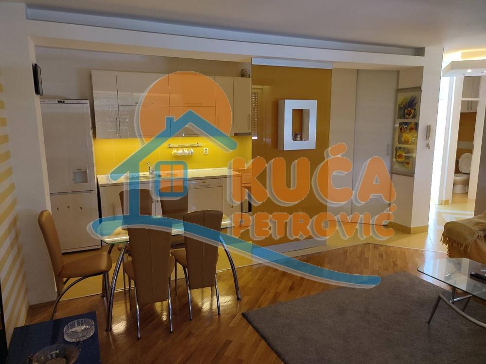 Slika 3 - Sokolska, Dvoiposoban stan za izdavanje, 61m2, 500€