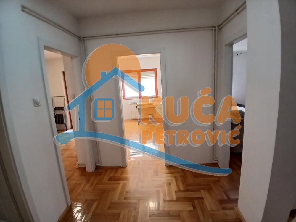 Slika 11 - Studenička, Četvorosoban stan za izdavanje, 90m2, 370€