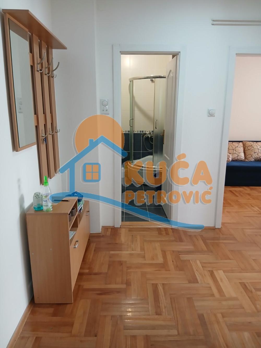 Slika 9 - Studenička, Četvorosoban stan za izdavanje, 90m2, 370€