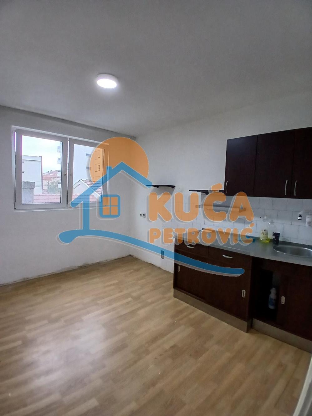 Slika 1 - Čarnojevića, Jednosoban stan za izdavanje, 42m2, 170€