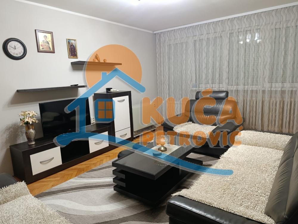 Glavna slika -Bulevar dr Zorana, Dvoiposoban stan za izdavanje, 67m2, 500€
