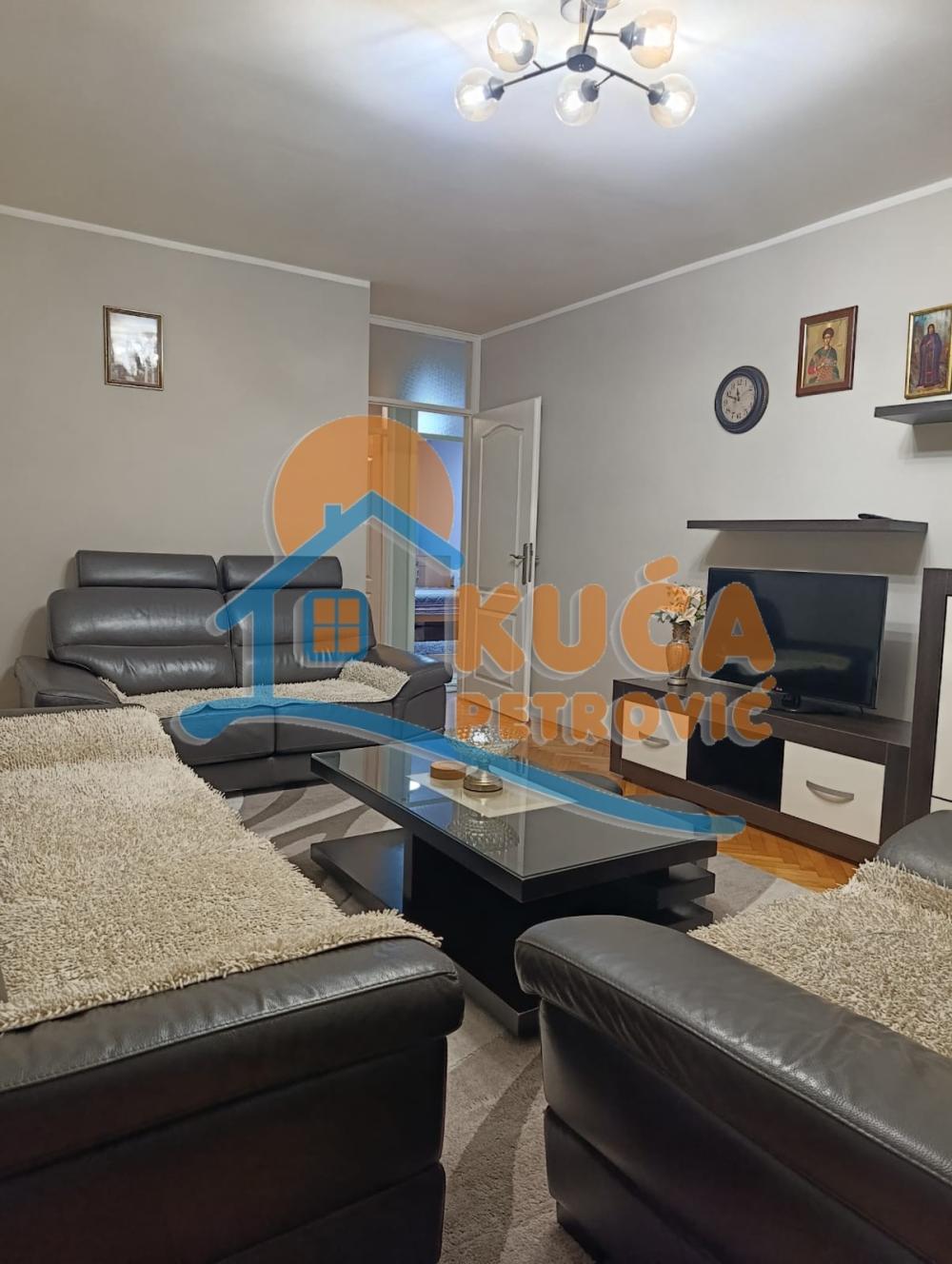 Slika 2 - Bulevar dr Zorana, Dvoiposoban stan za izdavanje, 67m2, 500€