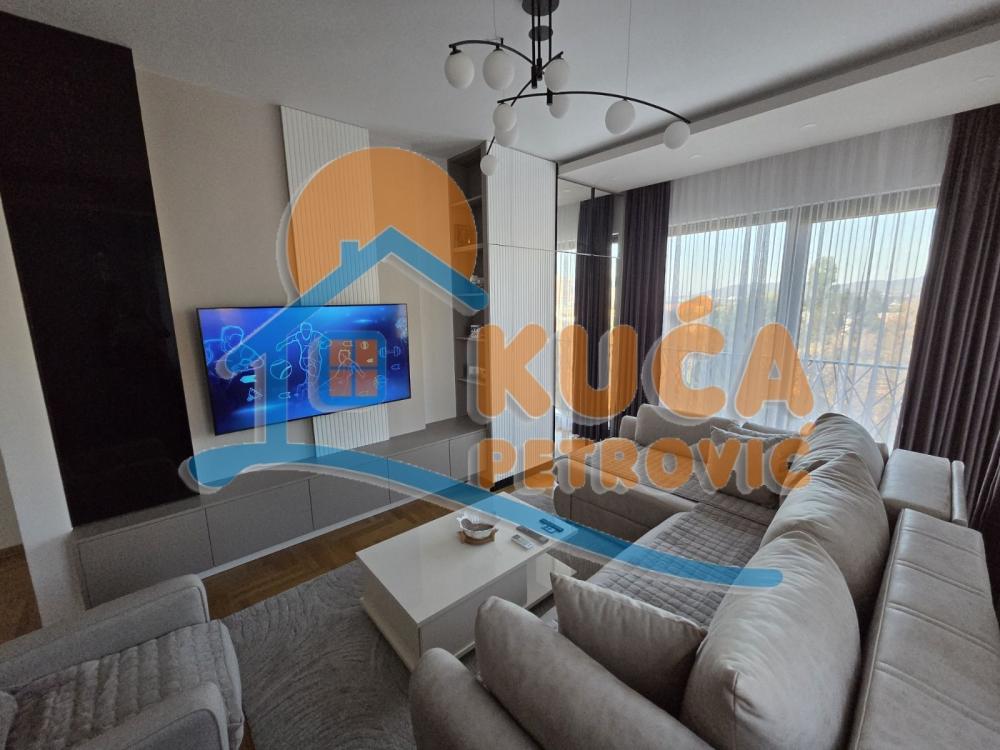 Slika 1 - Stevana Sremca, Dvosoban stan za izdavanje, 64m2, 450€