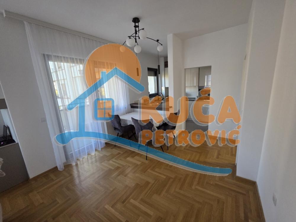 Slika 5 - Stevana Sremca, Dvosoban stan za izdavanje, 64m2, 450€