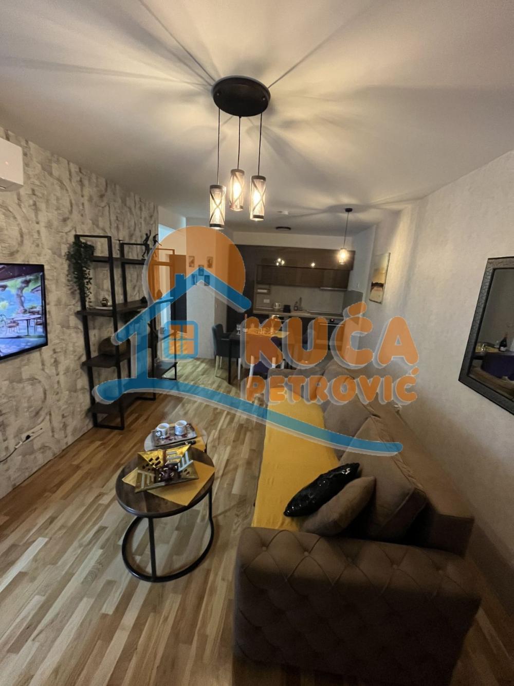 Slika 3 - Prvomajska, Jednoiposoban stan za izdavanje, 43m2, 400€