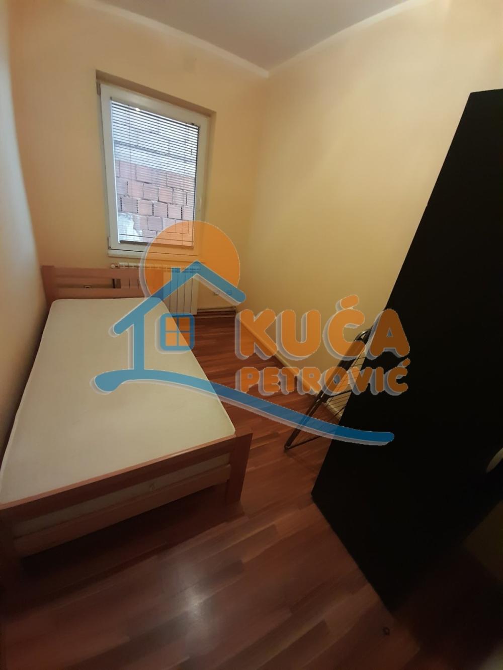 Slika 6 - Bulevar Medijana, Troiposoban stan za izdavanje, 45m2, 350€