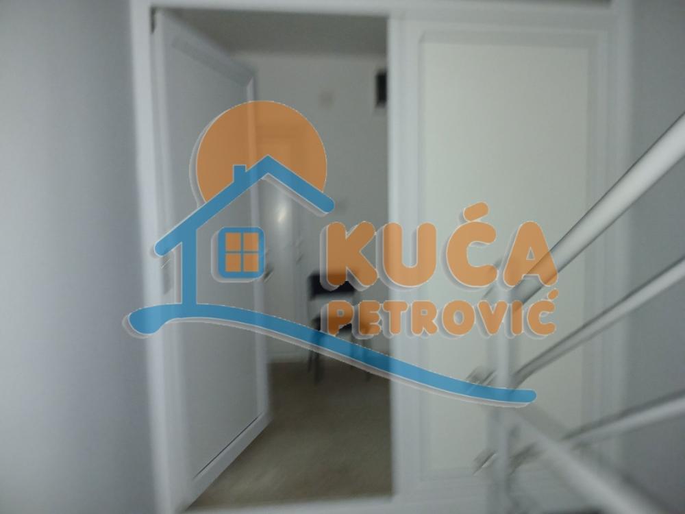 Slika 1 - Đerdapska, Trosoban stan na prodaju, 106m2, 135.000€