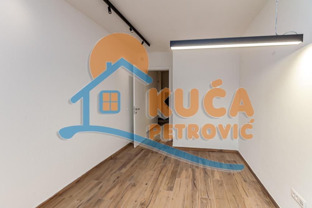 Slika 10 - Stevana Sremca,  Lokal za izdavanje, 97m2, 800€