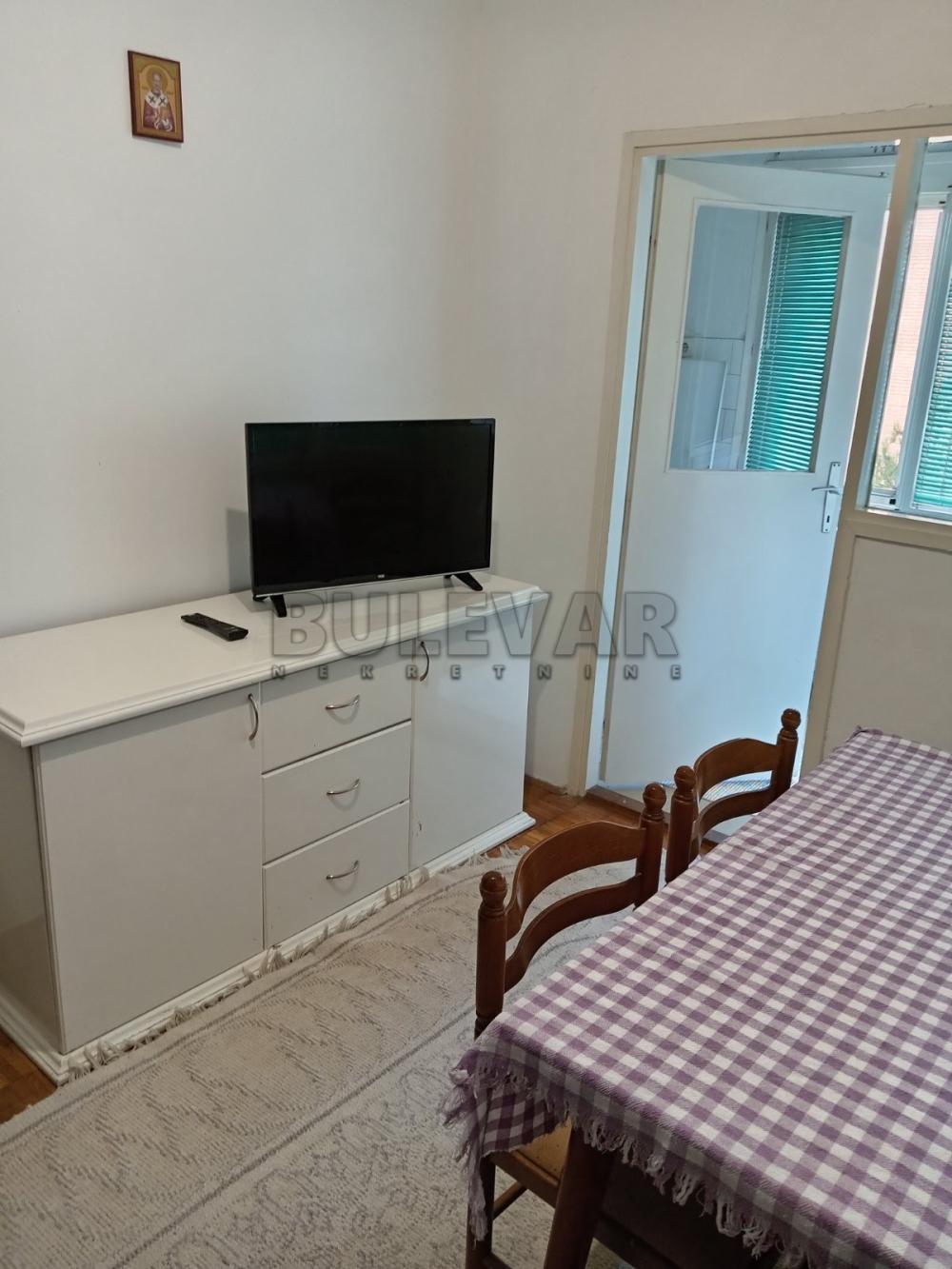 Glavna slika -Triglavska, Četvorosoban stan za izdavanje, 80m2, 380€