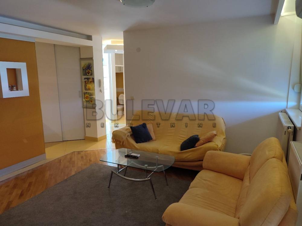 Glavna slika -Sokolska, Dvoiposoban stan za izdavanje, 61m2, 500€