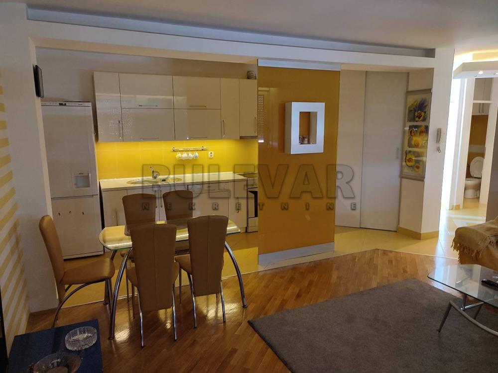 Slika 3 - Sokolska, Dvoiposoban stan za izdavanje, 61m2, 500€