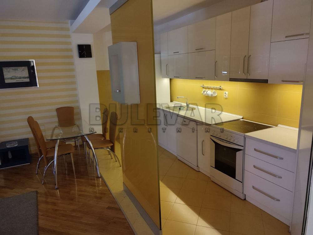 Slika 2 - Sokolska, Dvoiposoban stan za izdavanje, 61m2, 500€