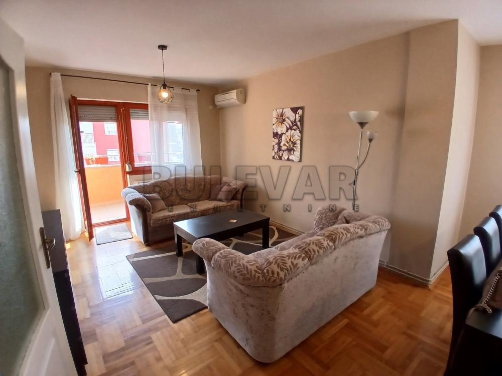 Glavna slika -Studenička, Četvorosoban stan za izdavanje, 90m2, 370€