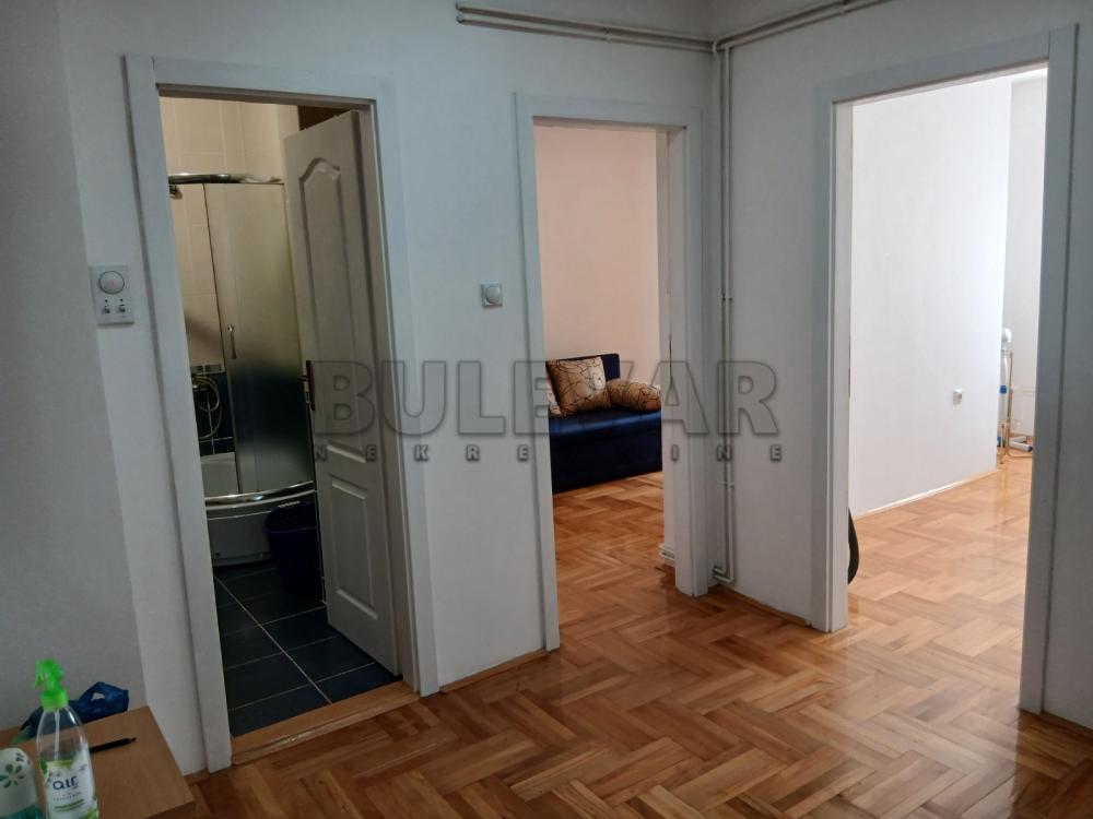 Slika 10 - Studenička, Četvorosoban stan za izdavanje, 90m2, 370€