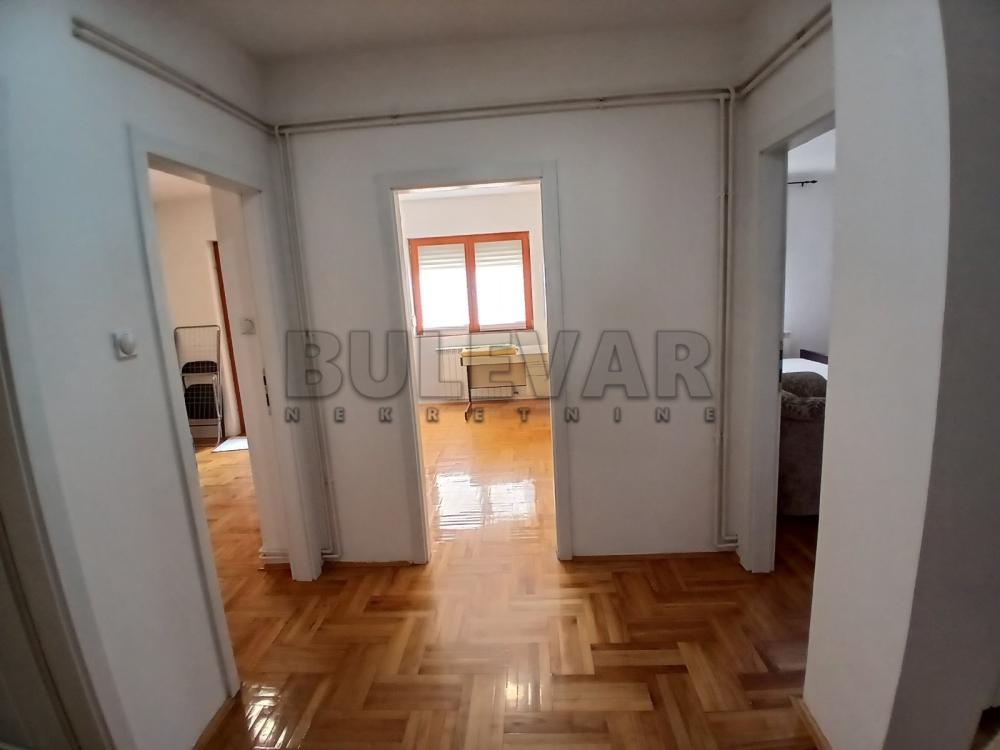 Slika 11 - Studenička, Četvorosoban stan za izdavanje, 90m2, 370€