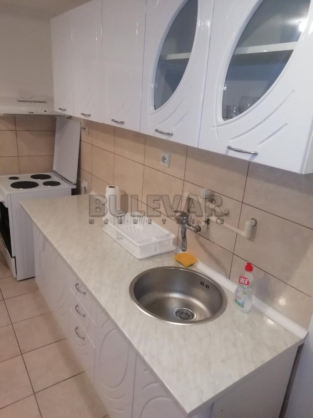 Slika 2 - Nikodija Stojanovića Tatka, Dvoiposoban stan za izdavanje, 58m2, 250€