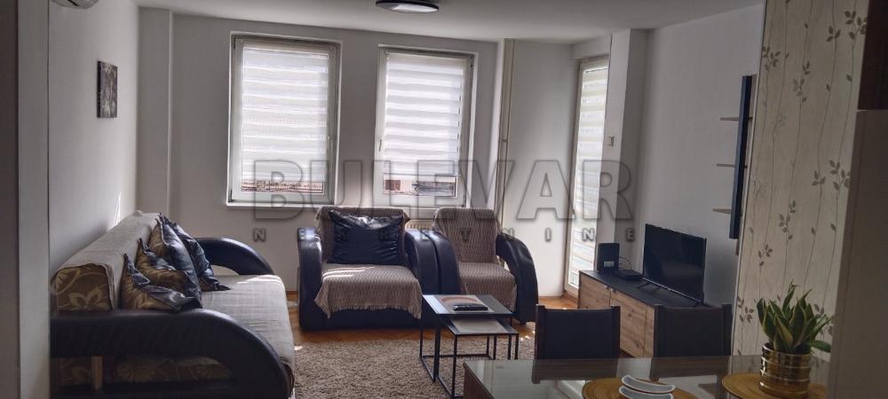 Slika 1 - Starca Vujadina, Dvoiposoban stan za izdavanje, 58m2, 370€