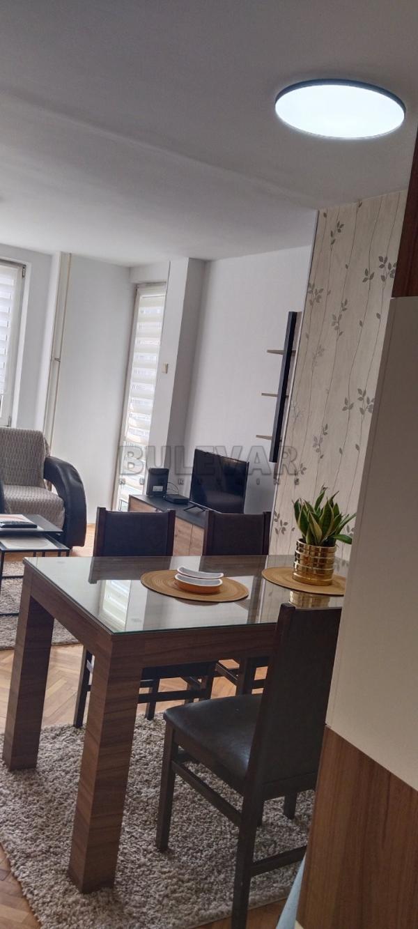 Slika 9 - Starca Vujadina, Dvoiposoban stan za izdavanje, 58m2, 370€