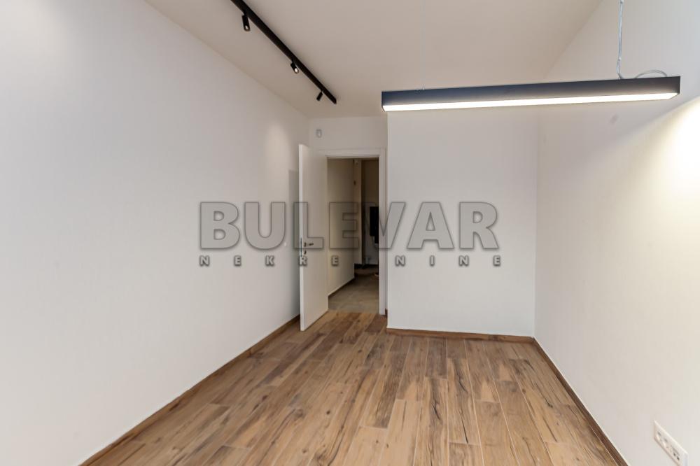 Slika 10 - Stevana Sremca,  Lokal za izdavanje, 97m2, 800€