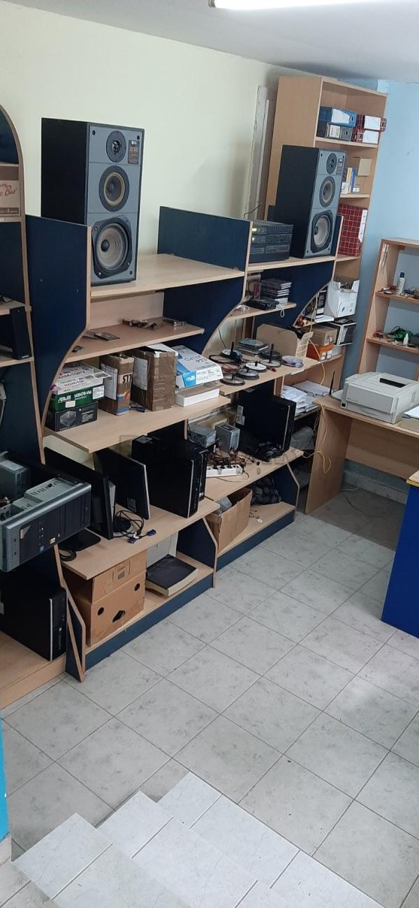 Slika 1 - Radnih brigada,  Lokal za izdavanje, 22m2, 150€