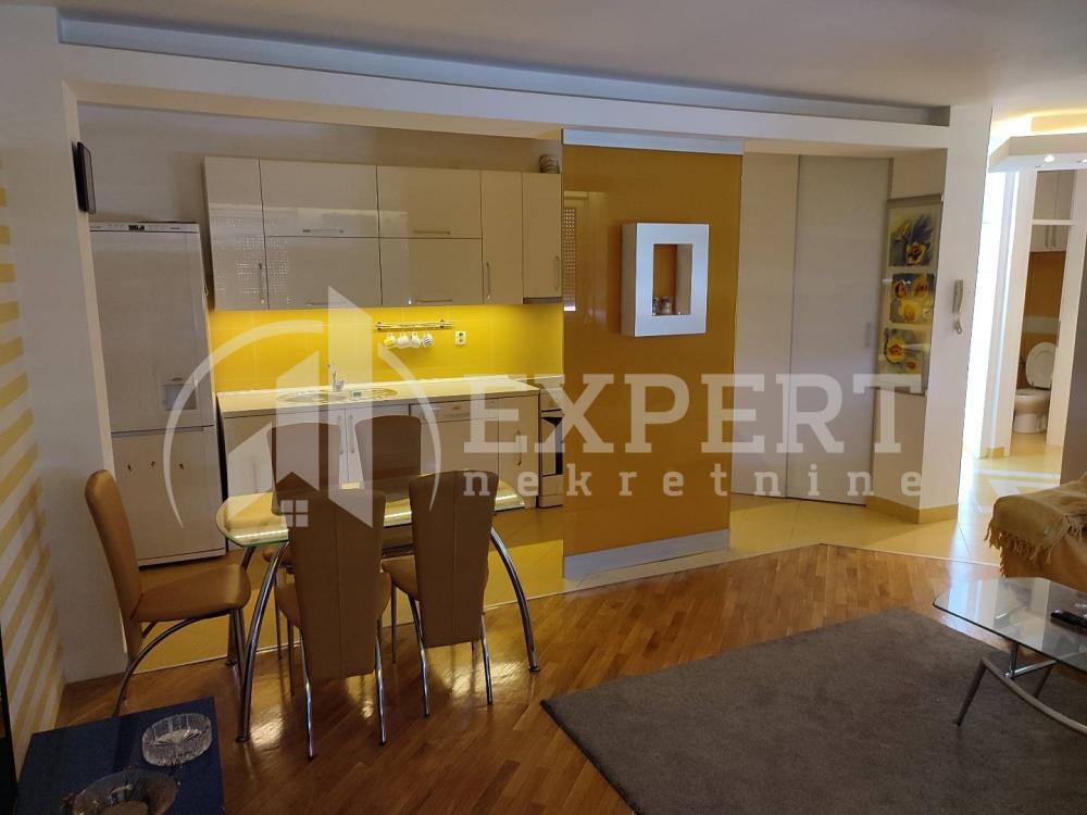 Slika 3 - Sokolska, Dvoiposoban stan za izdavanje, 61m2, 500€